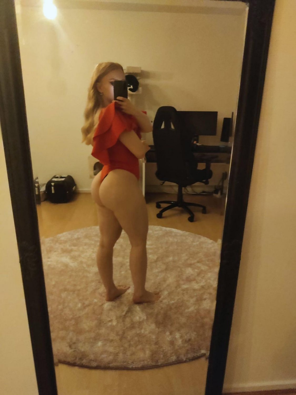 Naugty wife with big ass #5kkfoHi3