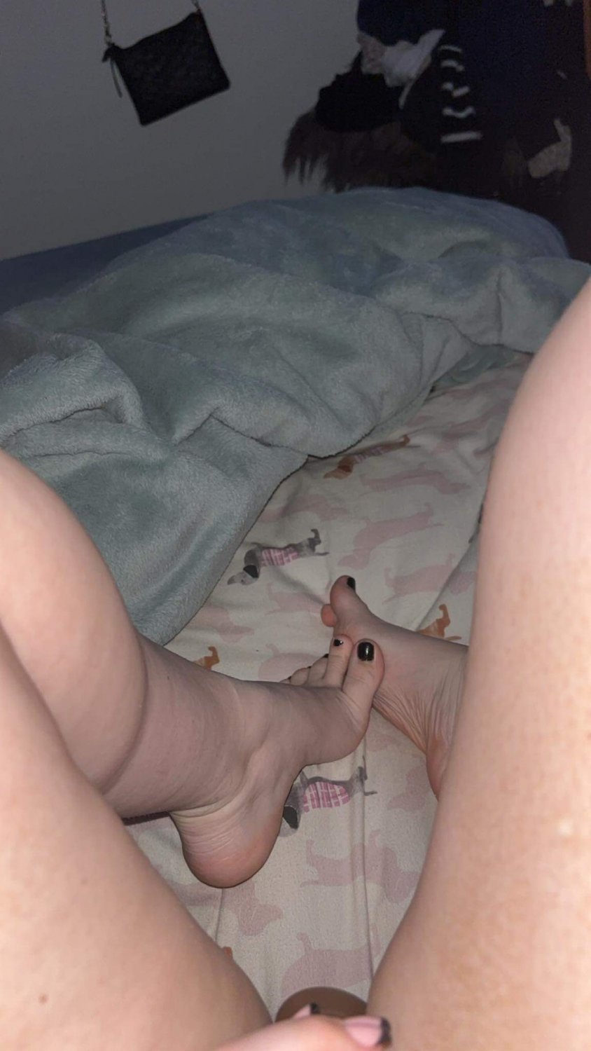 lilly sexy slut pretty feet #wqf2NkXY