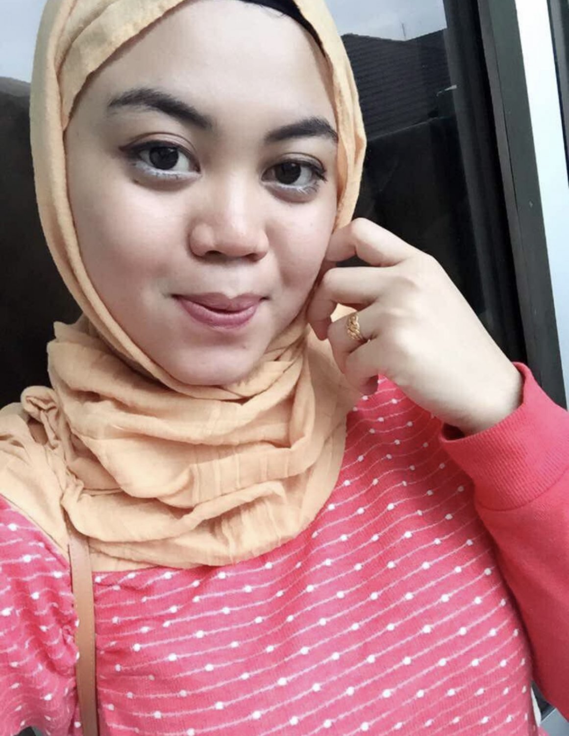 emeyra taha malay hijab milf cantik #QNCvIkdU