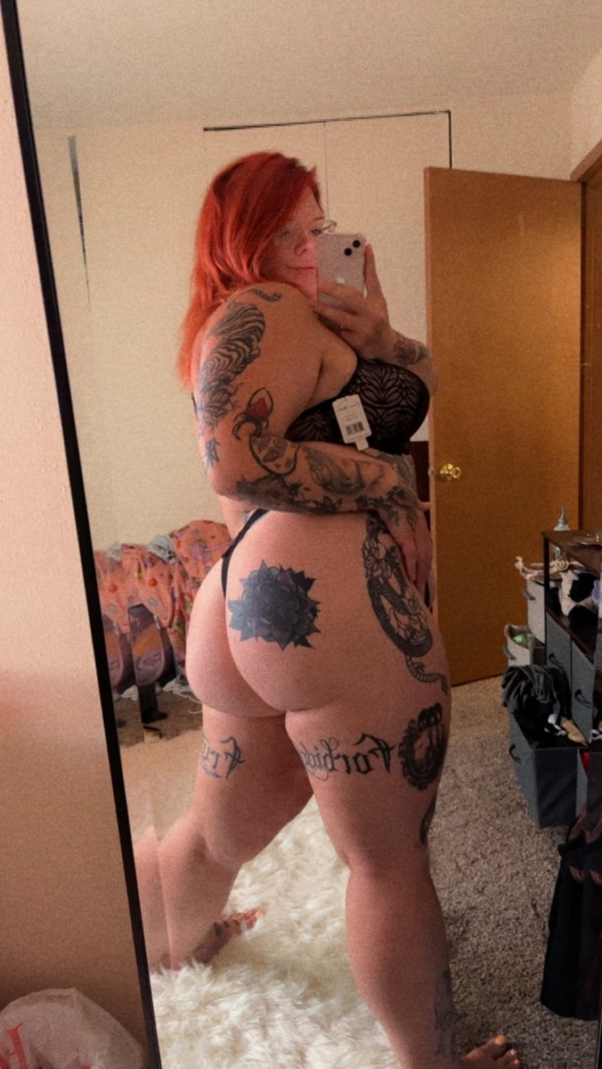 Tatted pawg #YeNUmyA9