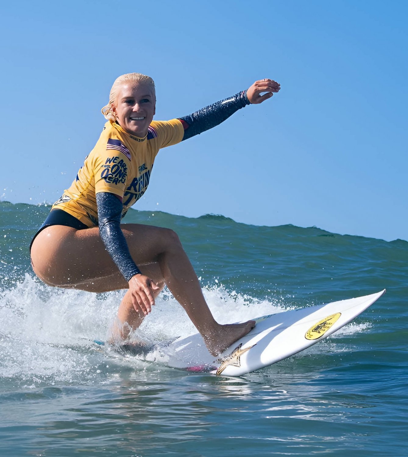 Tatiana west-webb ( Surfista brasileira) #8hmFe1M4