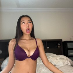 Asian College Babe OF LeakedPicture_