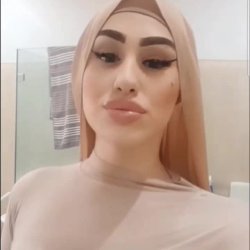 Lebanese arab Hijab leila hamzy snap highlights sexy