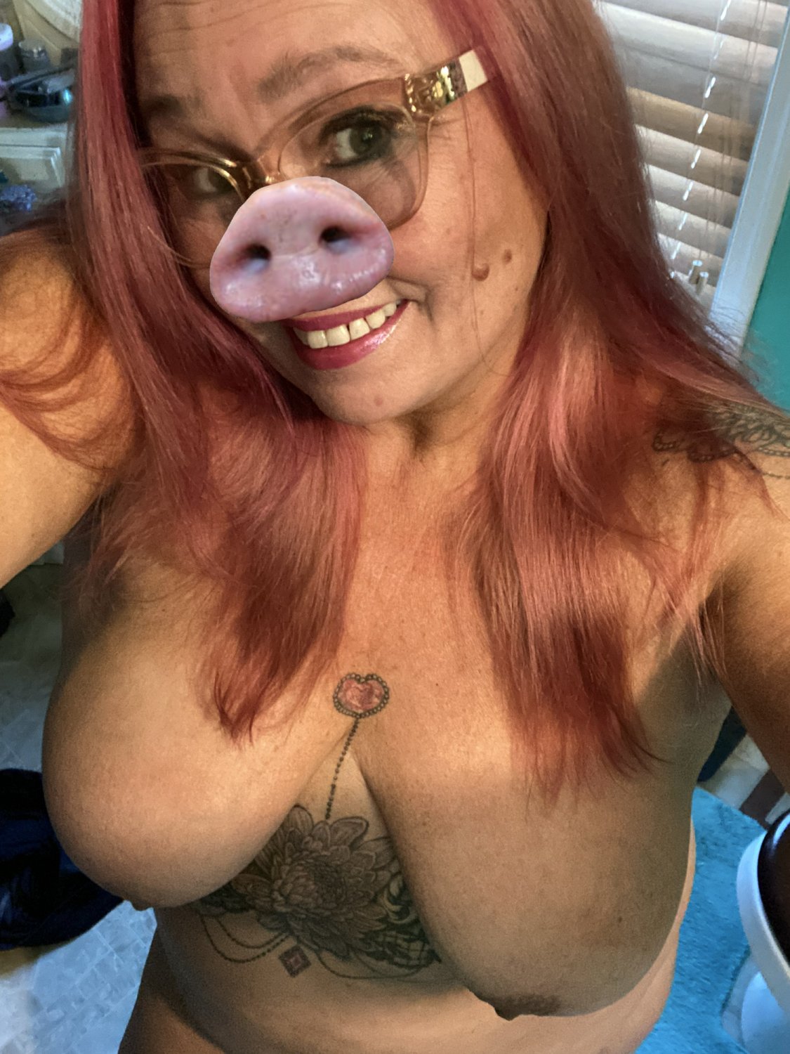 Aunt whore look in comments #P1QW7xMk