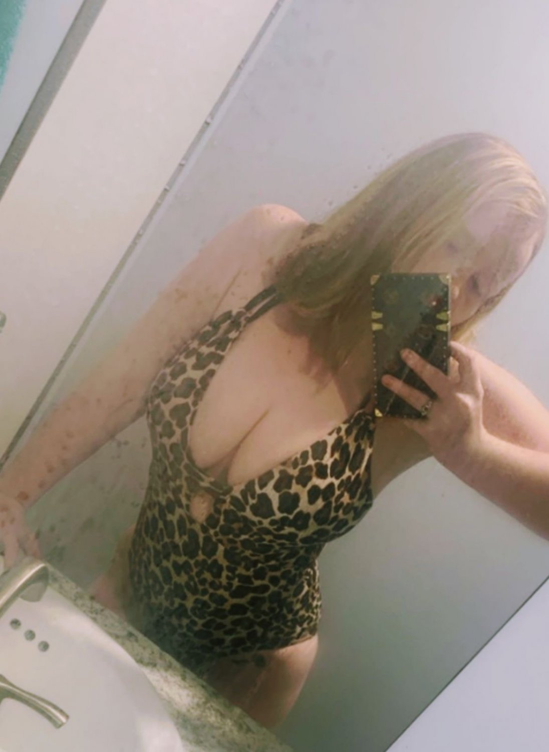 Brainless Big Tit Bimbo in Raleigh is desperate to be an attention whore Kik in pics #trGFpZZ1