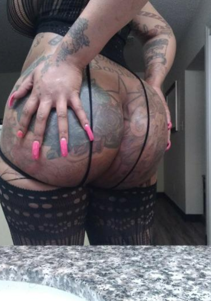 thick ass cougar hooker #uud50D0J