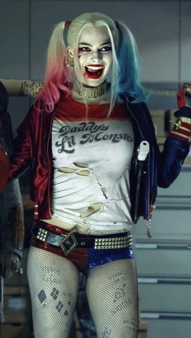 Margot Robbie as Harley Quinn (Selected Content) #DeXNkbe3