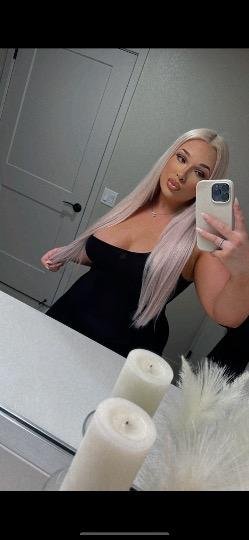 25 Year Old Blonde Escort In San Fernando Valley All OUTS Surrounding #QBrRD8ZV