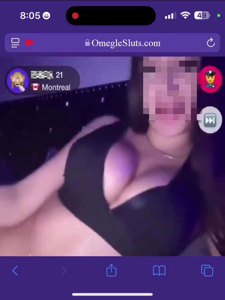 Sexy vaping chat girl on OmegleSluts.com #xWfaWsq4